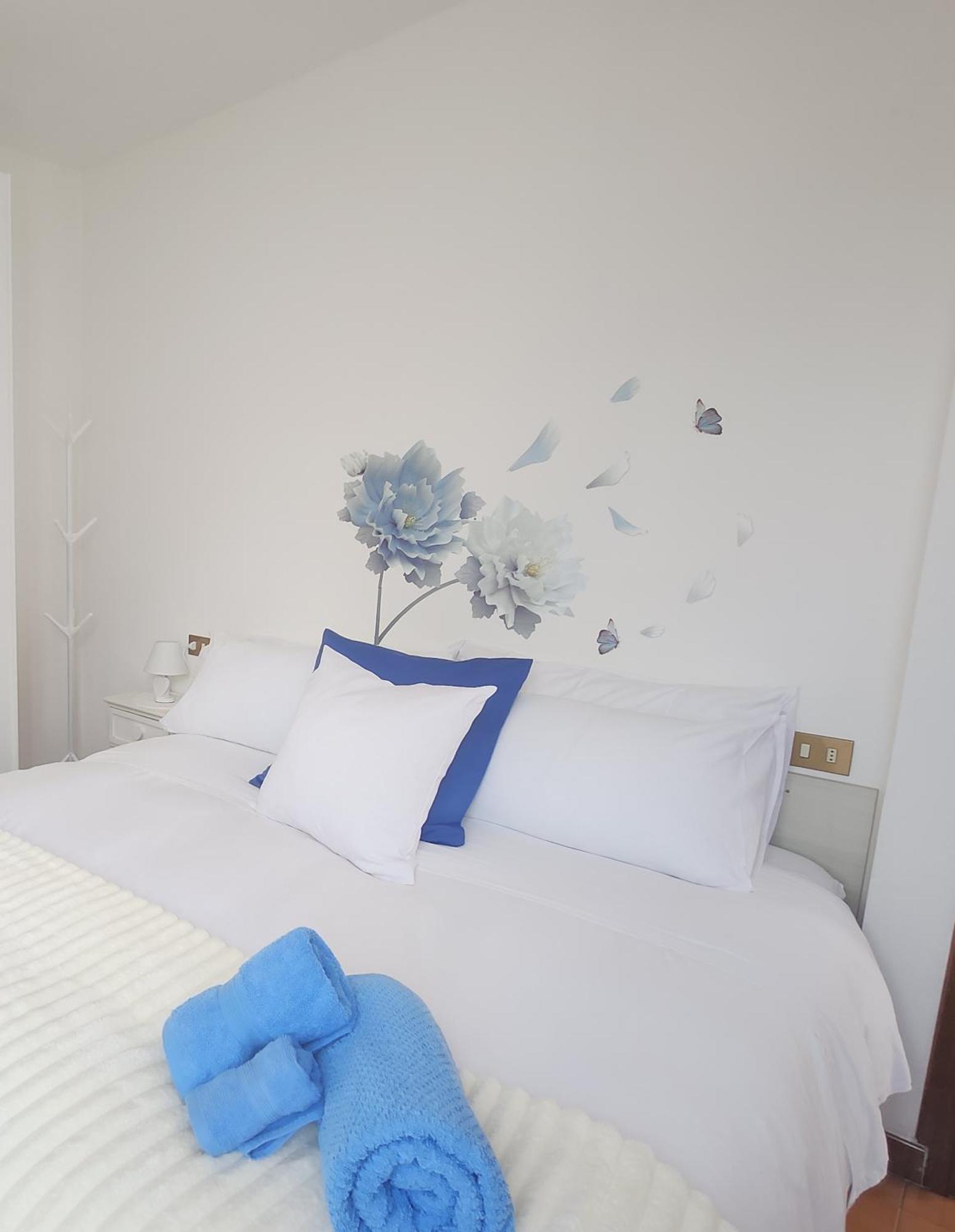 Laura'S Cottage With Lake View, Detached, 5 Kilometers From Varenna ليرنا المظهر الخارجي الصورة
