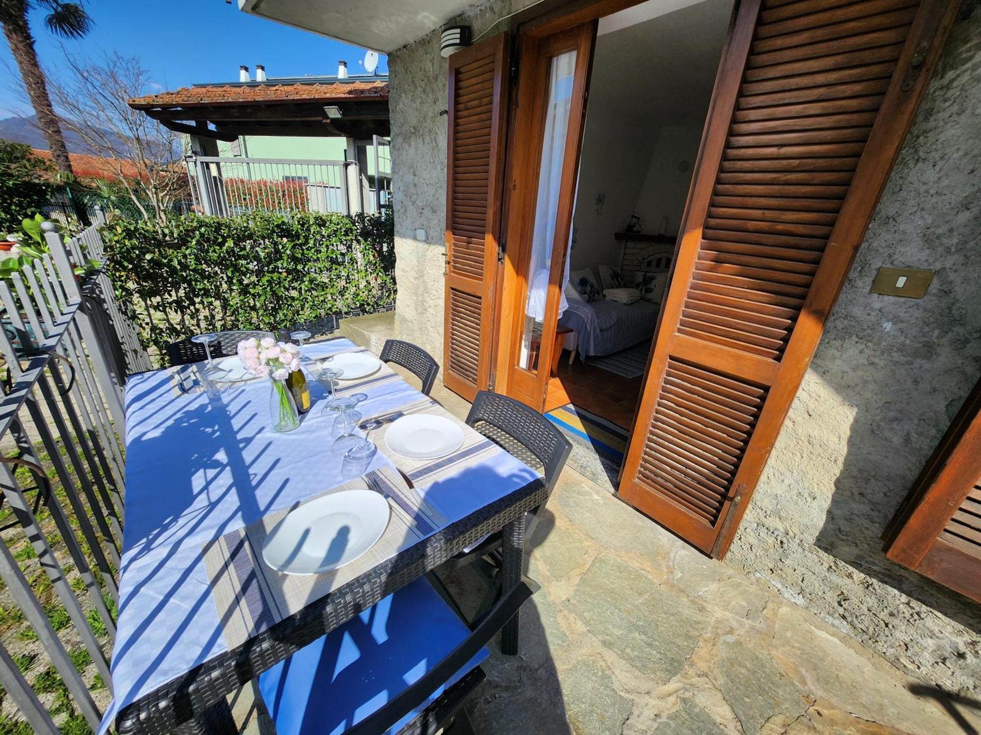 Laura'S Cottage With Lake View, Detached, 5 Kilometers From Varenna ليرنا المظهر الخارجي الصورة